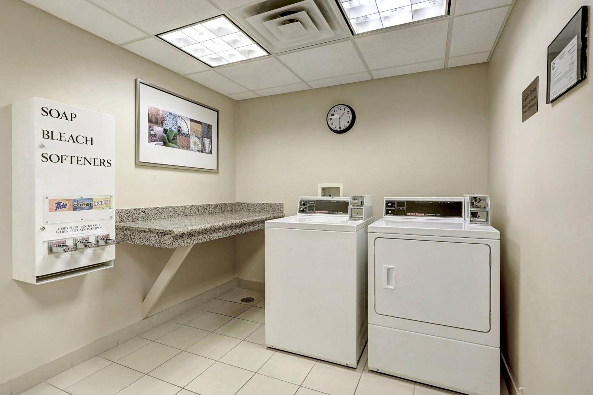 Fairfield Inn & Suites By Marriott Edison - South Plainfield Екстер'єр фото
