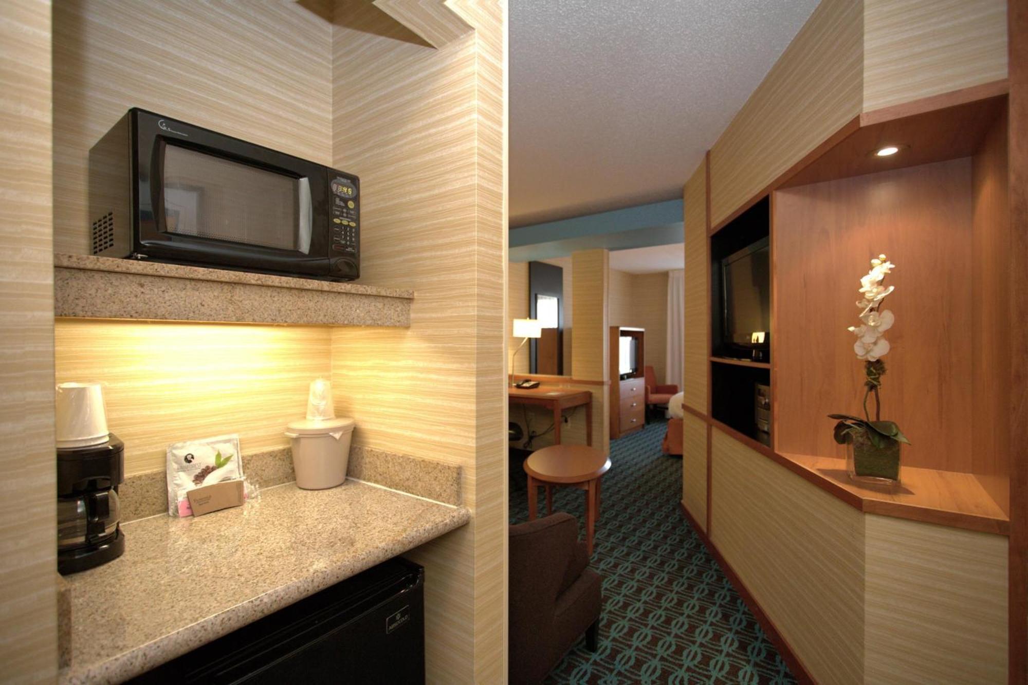 Fairfield Inn & Suites By Marriott Edison - South Plainfield Екстер'єр фото